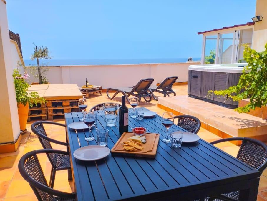 Penthouse With Jacuzzi And Spectacular Sea Views Lejlighed Nerja Eksteriør billede