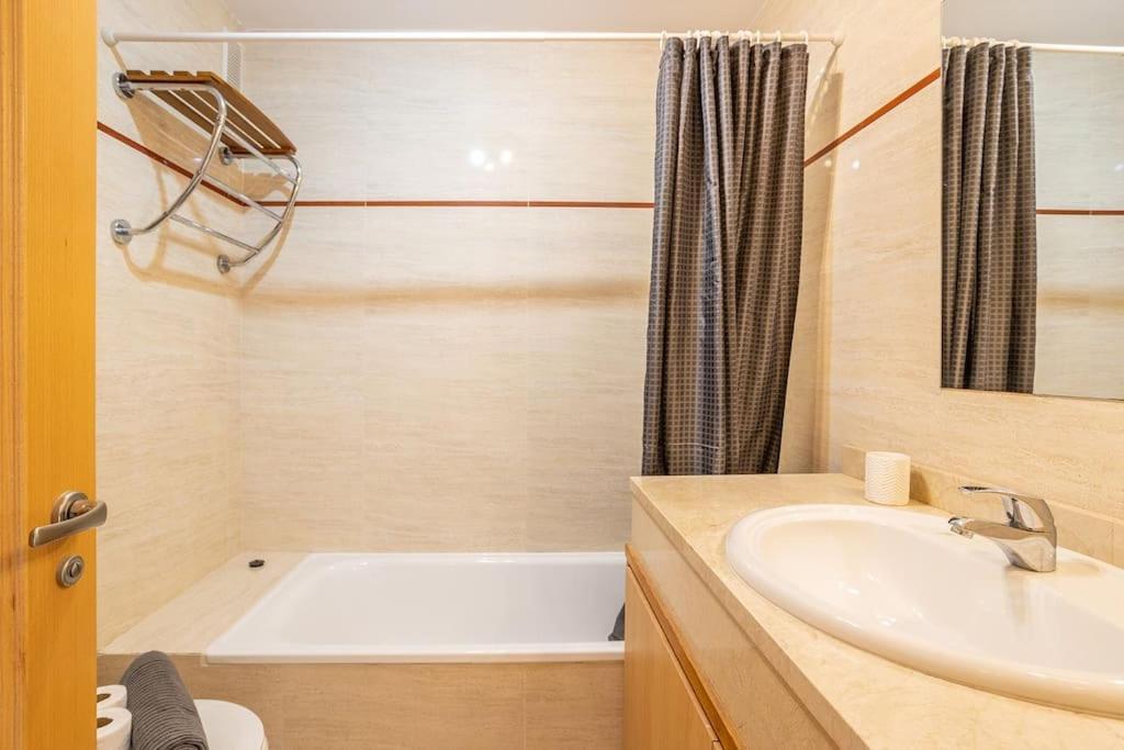 Penthouse With Jacuzzi And Spectacular Sea Views Lejlighed Nerja Eksteriør billede