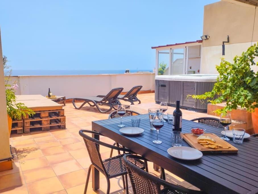 Penthouse With Jacuzzi And Spectacular Sea Views Lejlighed Nerja Eksteriør billede